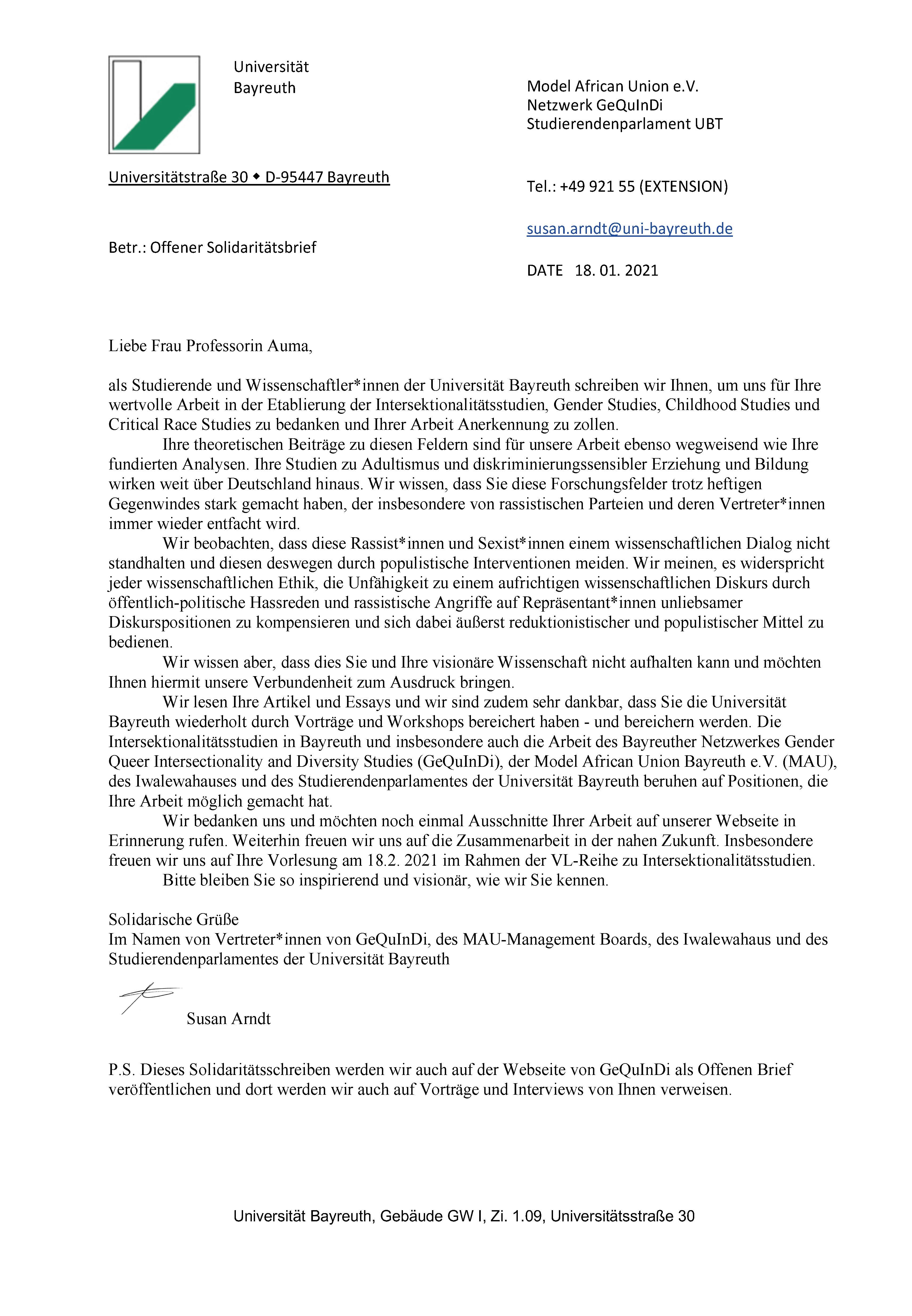 In einem offenen Brief bekundet Susan Arndt im Namen der Uni Bayreuth ihre Solidarität mit Professorin Auma, die zuletzt rassistisch angefeindet worden war.